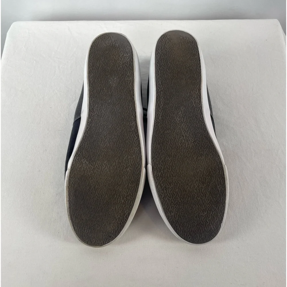 Ben Sherman Bristol Chukka High Top Canvas Sneaker in Navy  display picture 2